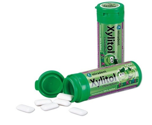 [635203] Chicles Xylitol Miradent para niños sabor Manzana bote 30 gr